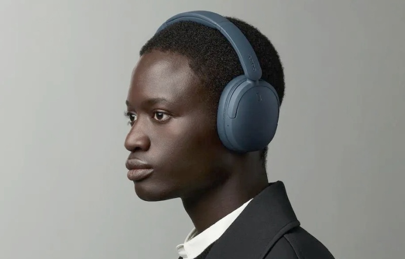 Sony представила реинкарнацию легендарных наушников XM4 — почти без изменений, но дешевле